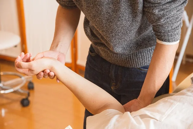 injury, physical therapy, massage, healthcare, physical therapy, physical therapy, physical therapy, physical therapy, physical therapy. Physical Therapy Intake Forms and First Visit Scheduling: Six Steps for US Clinics
